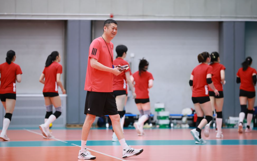 享受九游娱乐电玩城的多人互动游戏